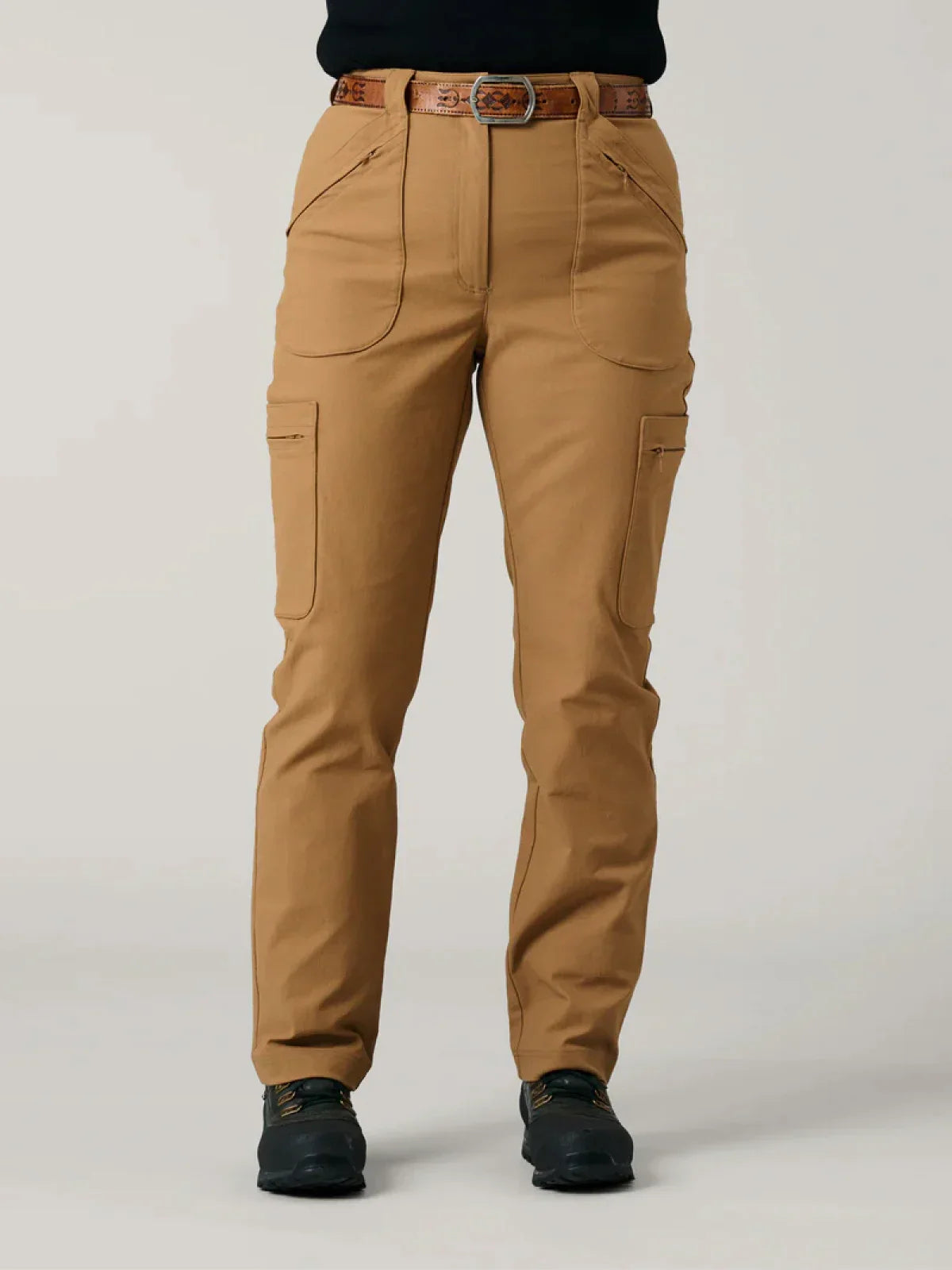 Pants with lengths camel